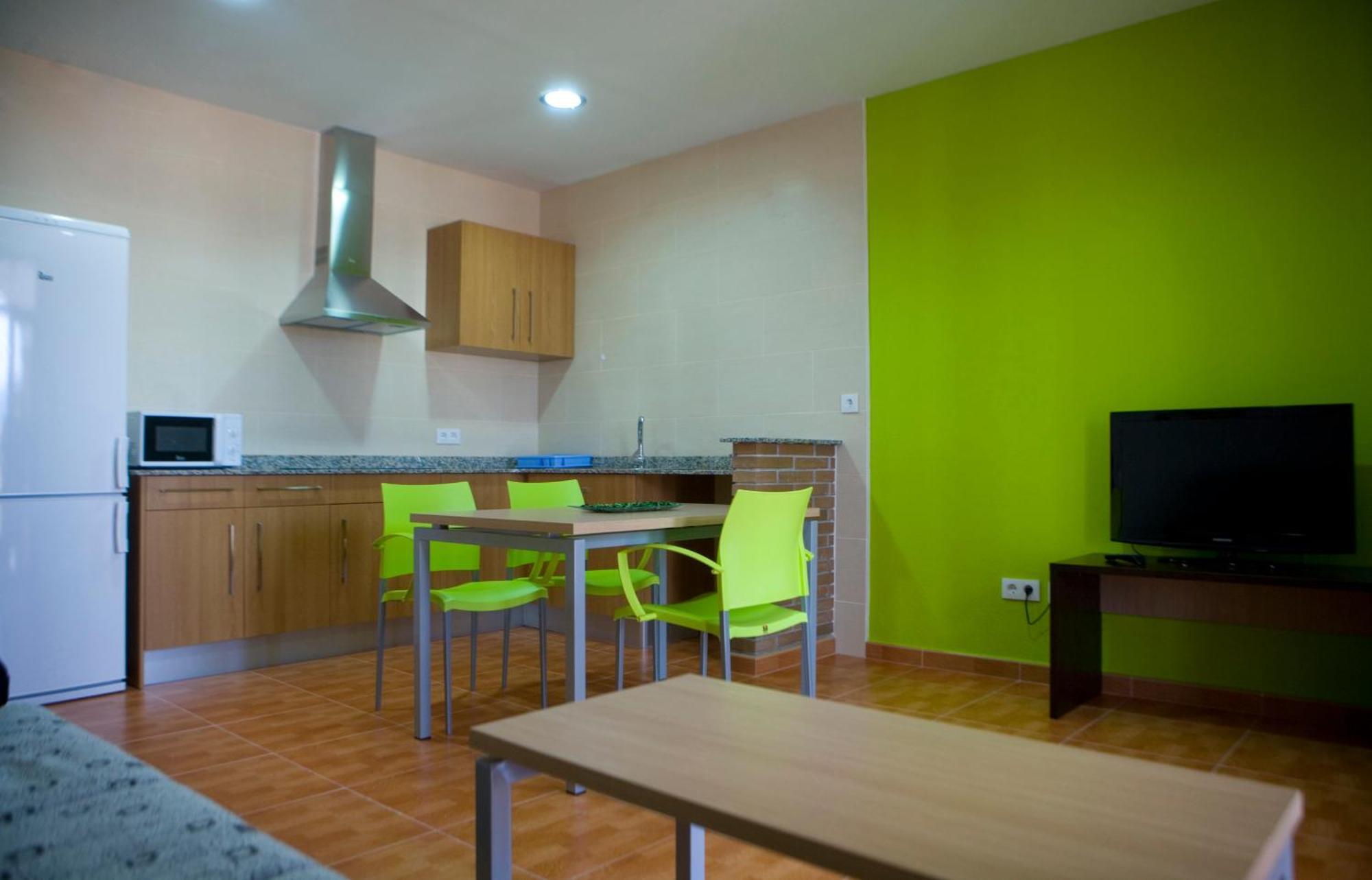 Aparthotel Can Gallart Santa Coloma De Farners Ngoại thất bức ảnh