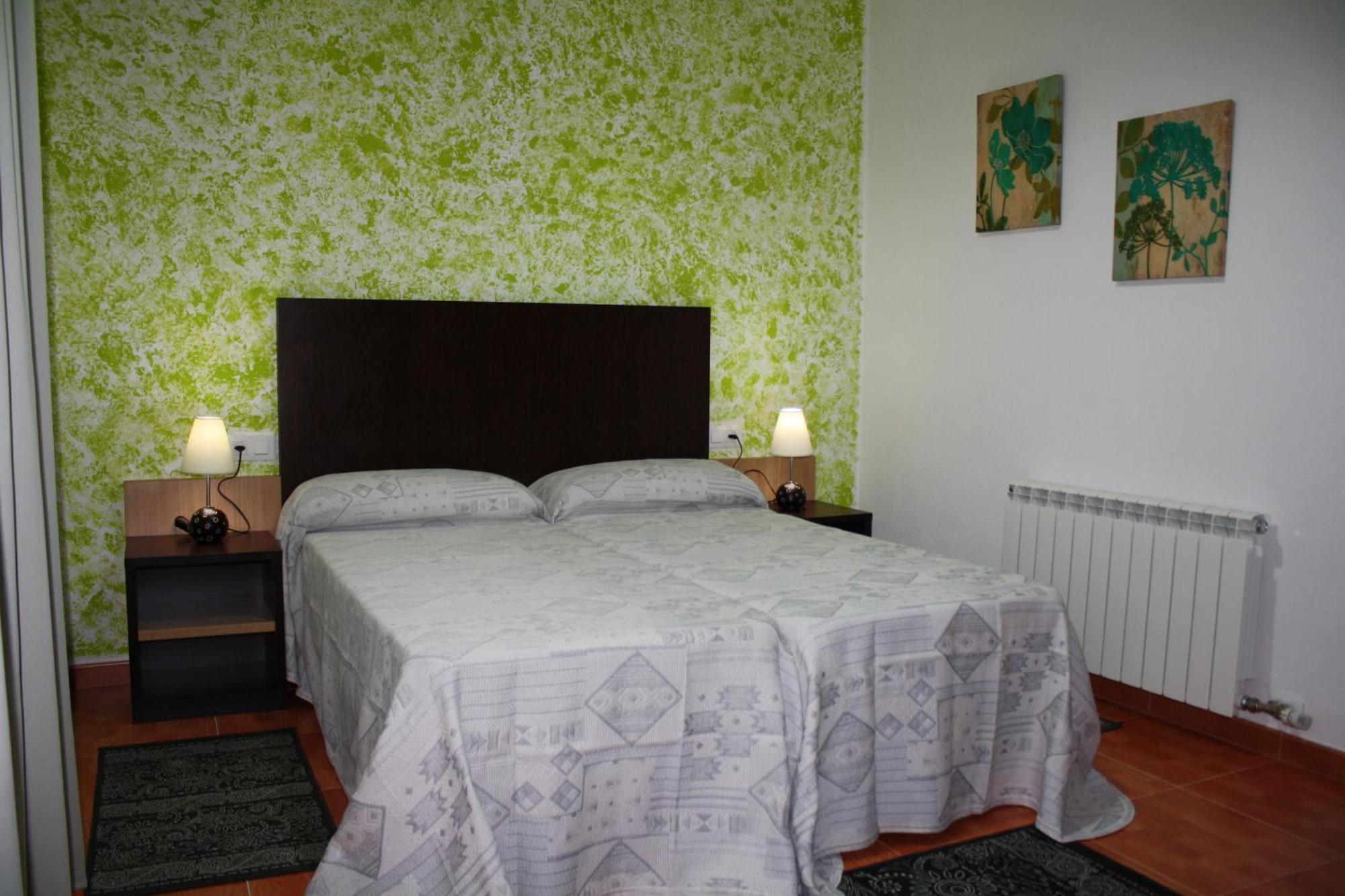 Aparthotel Can Gallart Santa Coloma De Farners Ngoại thất bức ảnh