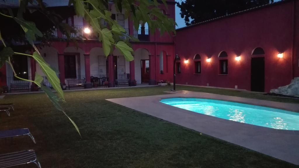 Aparthotel Can Gallart Santa Coloma De Farners Ngoại thất bức ảnh