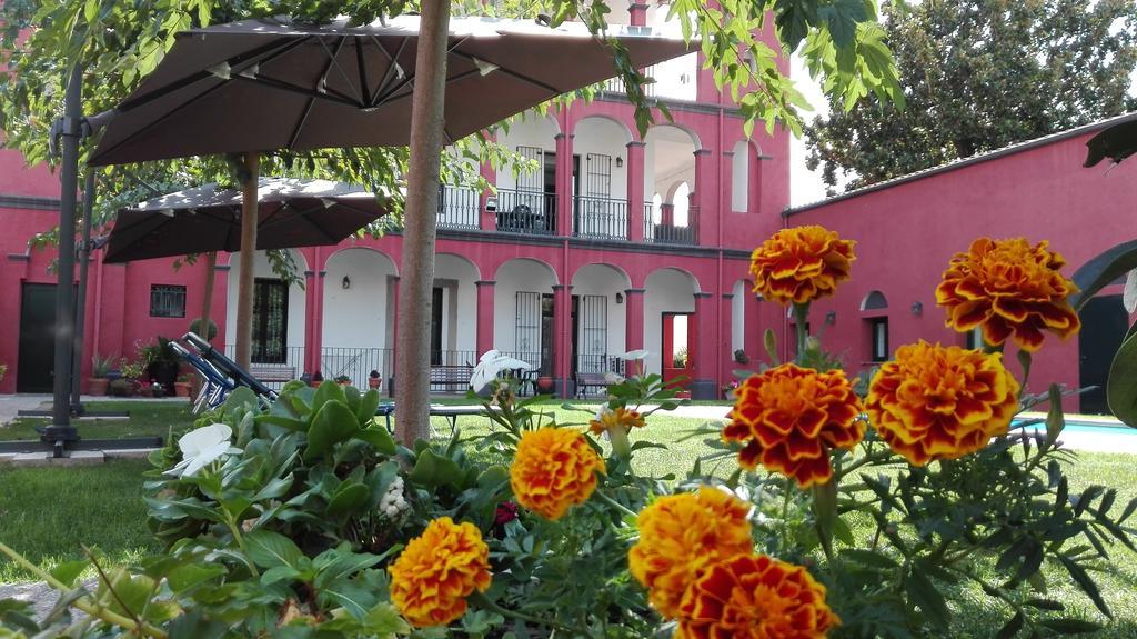 Aparthotel Can Gallart Santa Coloma De Farners Ngoại thất bức ảnh