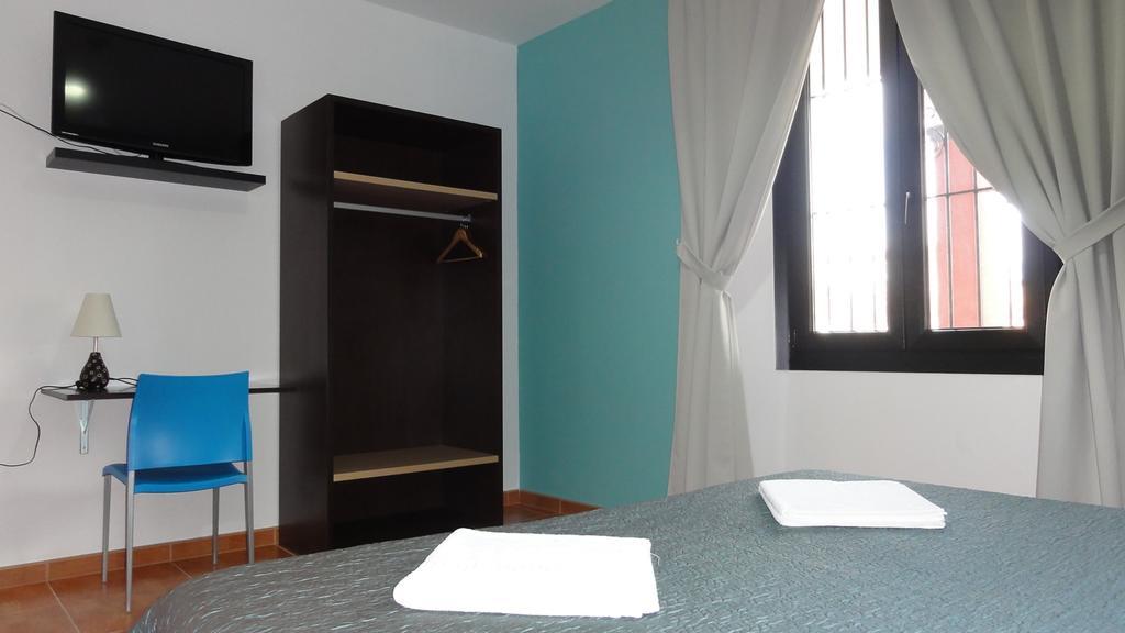 Aparthotel Can Gallart Santa Coloma De Farners Ngoại thất bức ảnh
