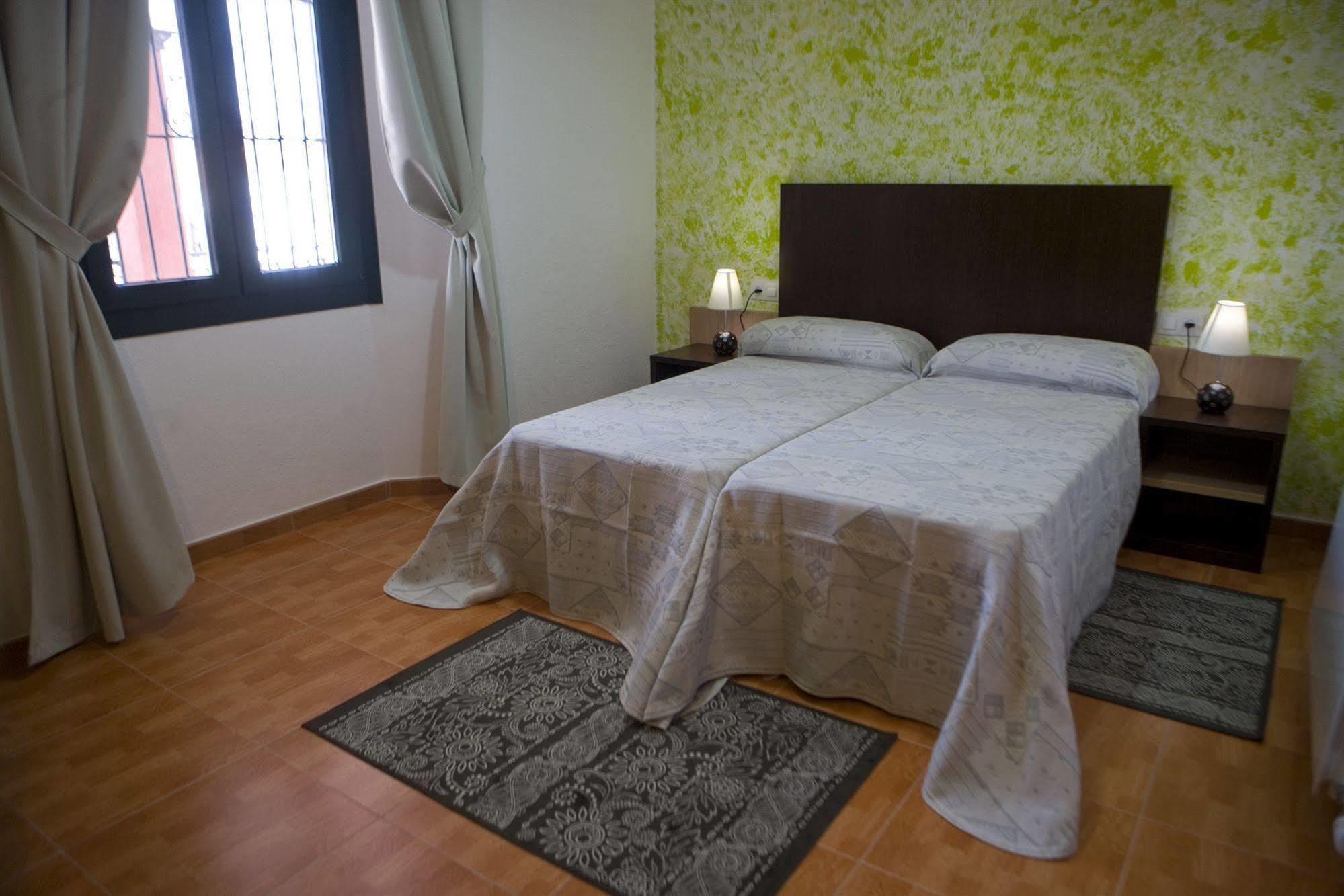 Aparthotel Can Gallart Santa Coloma De Farners Ngoại thất bức ảnh