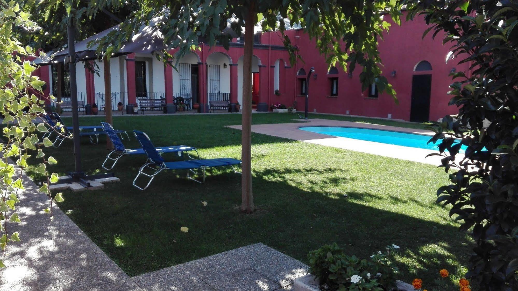 Aparthotel Can Gallart Santa Coloma De Farners Ngoại thất bức ảnh