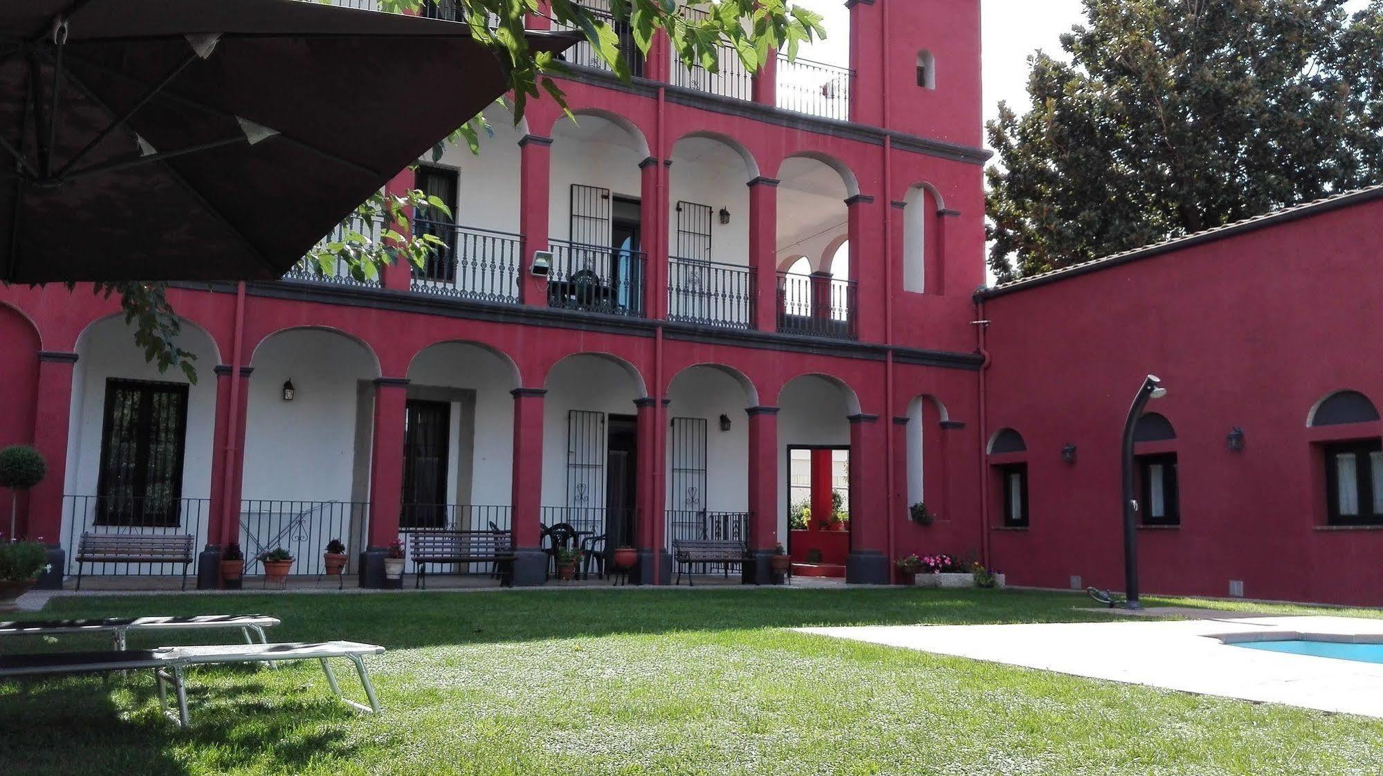 Aparthotel Can Gallart Santa Coloma De Farners Ngoại thất bức ảnh