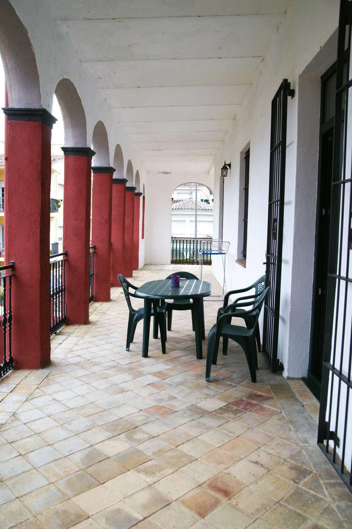Aparthotel Can Gallart Santa Coloma De Farners Ngoại thất bức ảnh