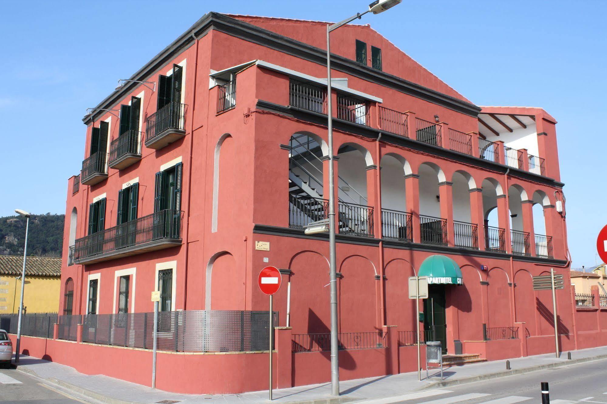 Aparthotel Can Gallart Santa Coloma De Farners Ngoại thất bức ảnh