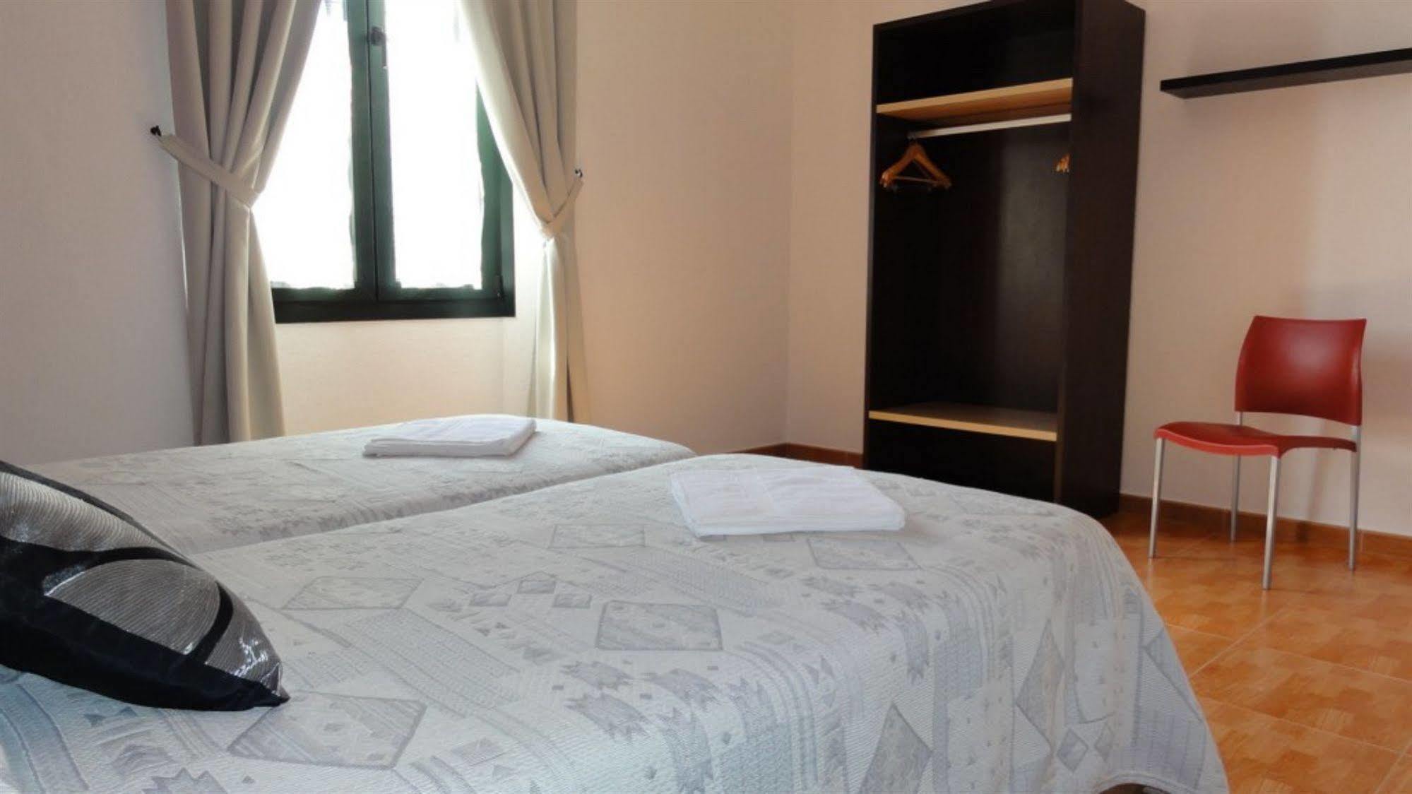 Aparthotel Can Gallart Santa Coloma De Farners Ngoại thất bức ảnh